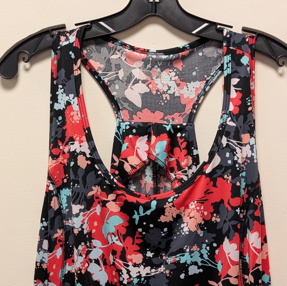 Lane Bryant LIVI Wicking Drape-Back Tank Dark Floral Racerback Tank NEW 18/20 - Picture 3 of 11